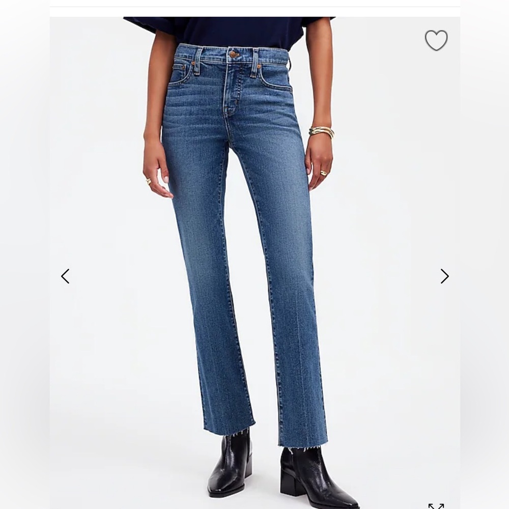 Mid-Rise Kick Out Jeans